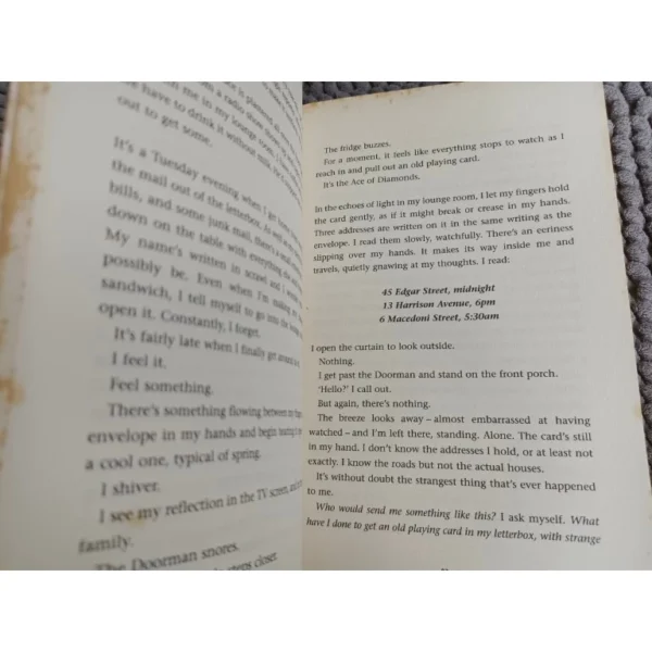 I Am the Messenger by Markus Zusak Preloved Young Adult Fiction Mystery Contemporary