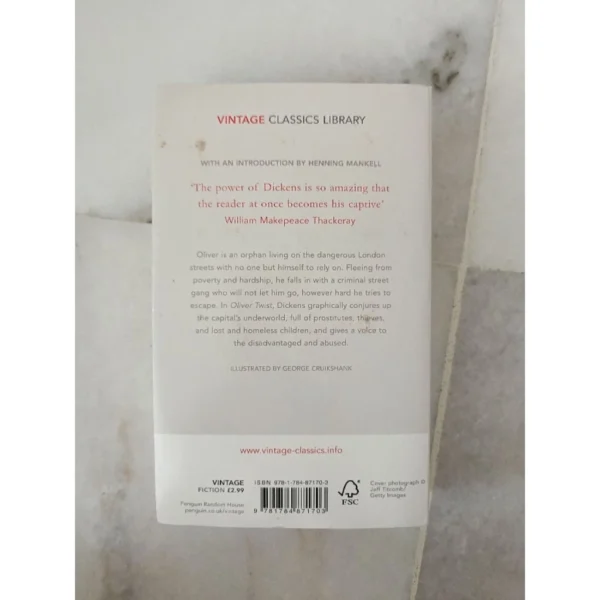 my-11134207-820l4-mkht8cfog7wl72.webp Charles Dickens Oliver Twist